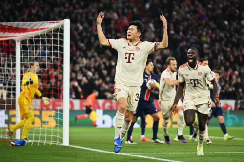 Kim Min-Jae comemora pelo Bayern